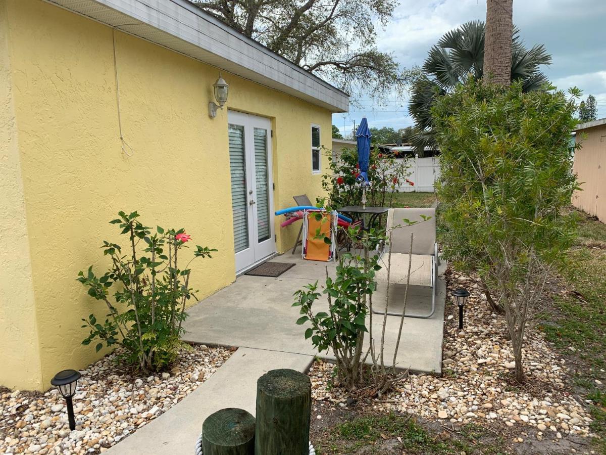 ~ Cozy In-Law Apartment Close To Siesta Key ~ ساراسوتا المظهر الخارجي الصورة