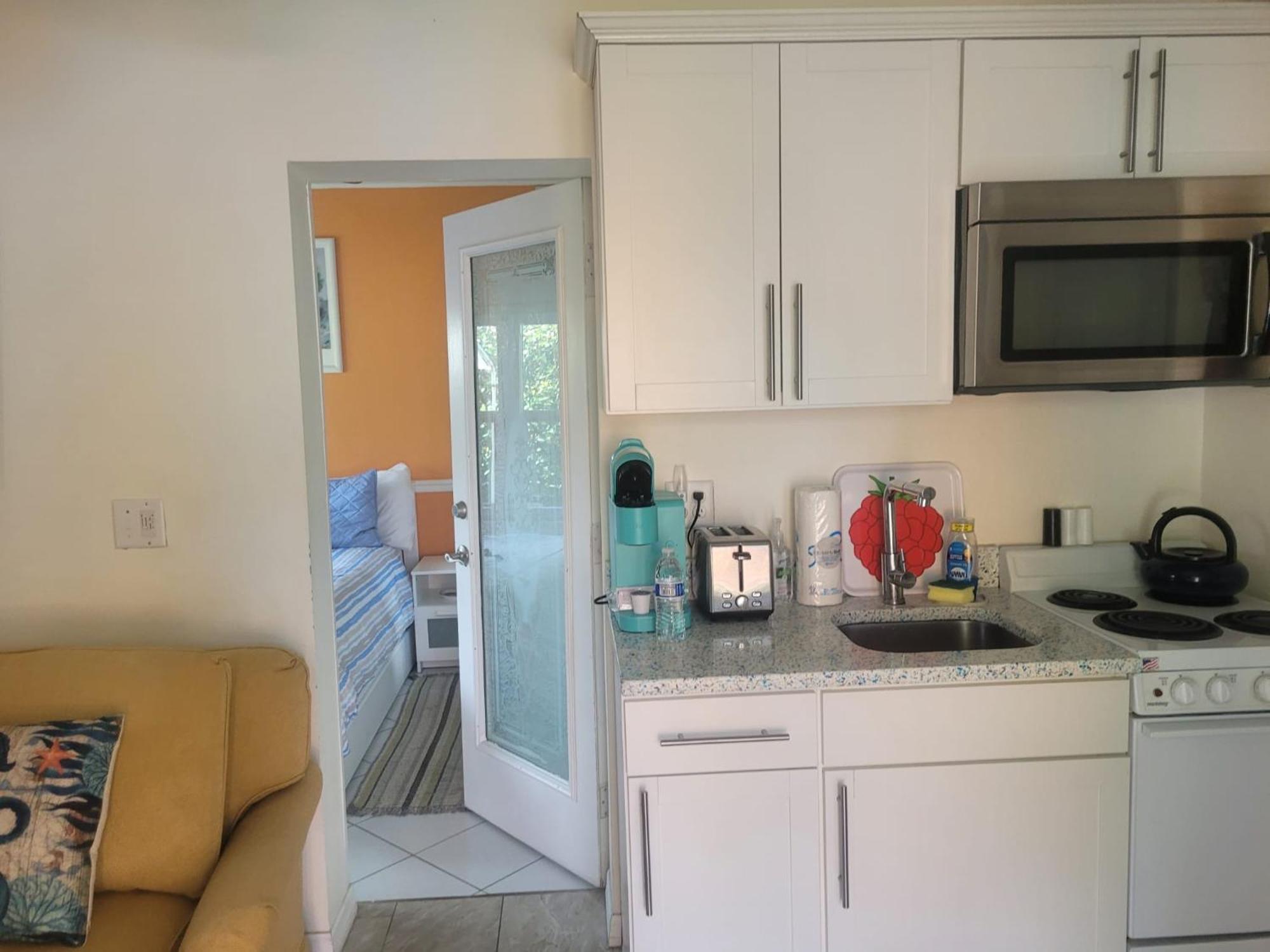 ~ Cozy In-Law Apartment Close To Siesta Key ~ ساراسوتا المظهر الخارجي الصورة